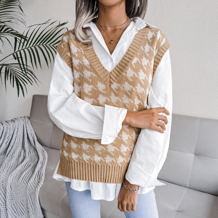 Argyle V-Neck Sweater Vest for Women: light blue, white sweater vest, casual preppy style