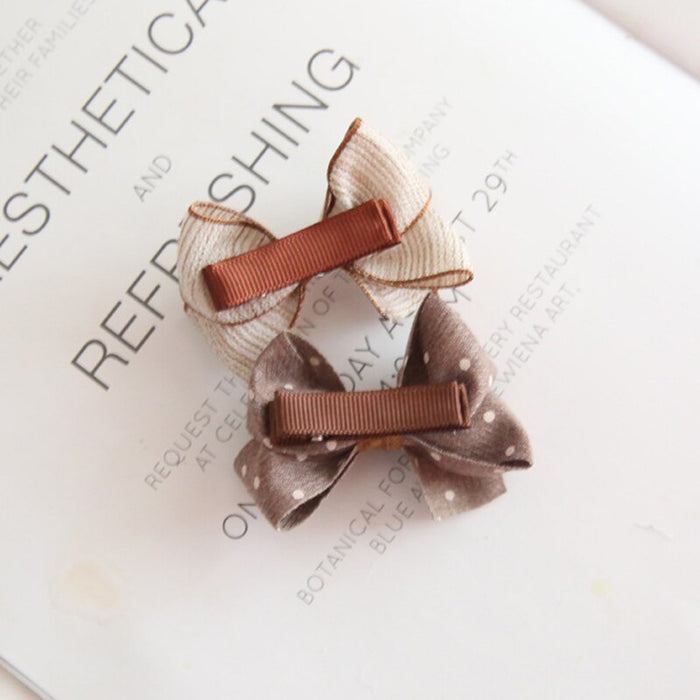Chic Hair Bow Pins in Neutral Tones: beige, brown hair accessory set on display cards, cute, soft neutral, vintage-inspired s