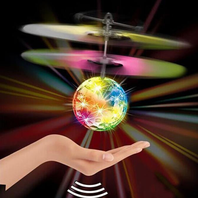 Mini LED Flashing Flying Ball: multicolor, yellow flying LED toy, colorful light-up toy style