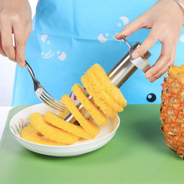 Pineapple Cutting Tool made of Stainless Steel: yellow, silver/gray pineapple corer/slicer tool, functional kitchen tool styl