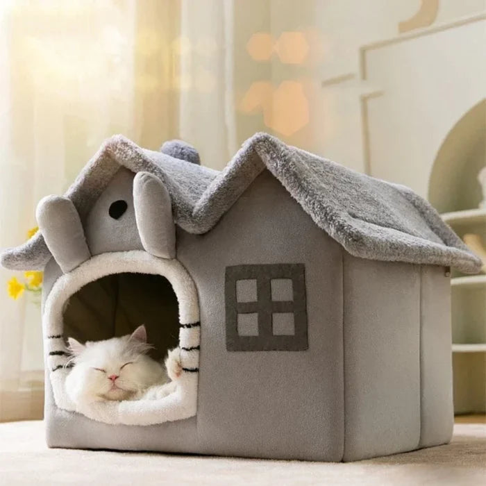 Plush Pet House with Detachable Roof: gray, white cat-themed house with a cat inside, cute cartoon/kawaii style