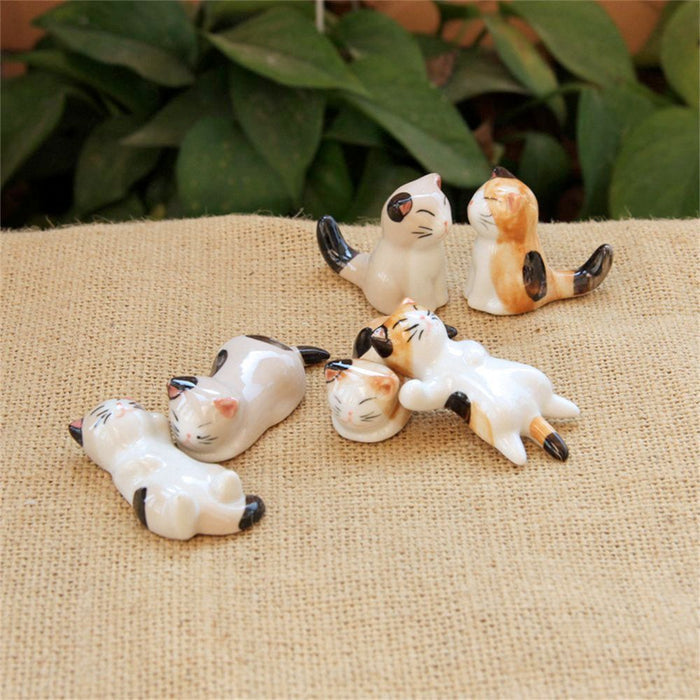 Porcelain Feline Chopstick Rests, Set of Holders: white, black cats, cute cartoon style