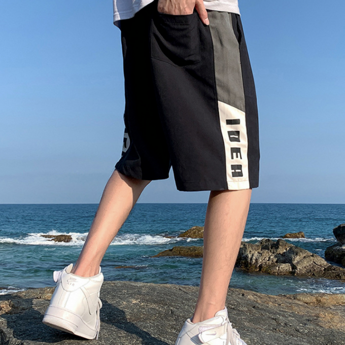 Skateboarding Shorts for Men with Pockets: black, white knee-length shorts, casual streetwear style