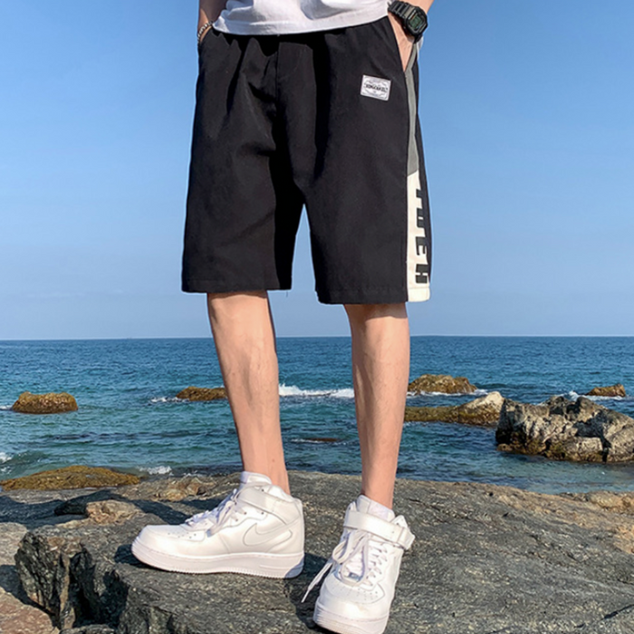 Skateboarding Shorts for Men with Pockets: black, white knee-length shorts, casual streetwear style