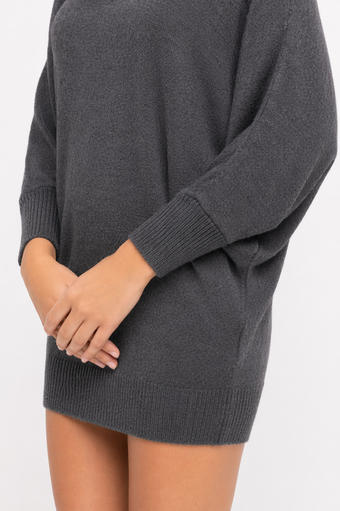 Slim-Fit Batwing Women's Sweater: The All-in-One Piece Default