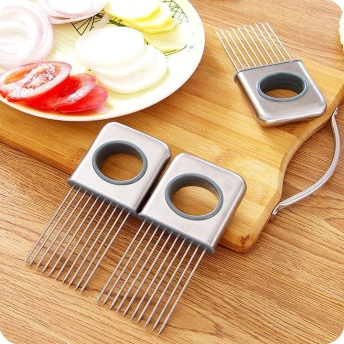 Sturdy Vegetable and Onion Holder Made of Stainless Steel: silver, gray red onions, minimal kitchen tool product image style