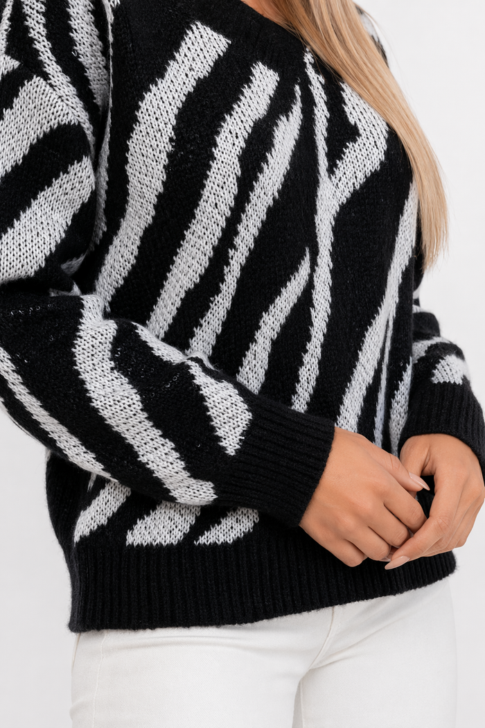 Zebra Patterned Round Neck Women's Sweater Default
